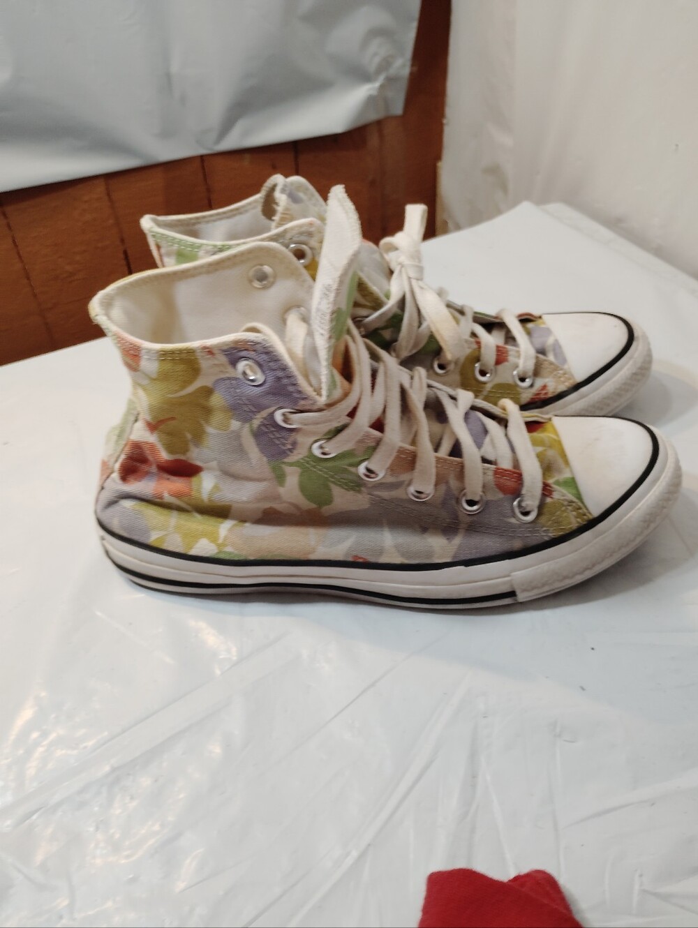 Converse Shoes Women's Size 8w